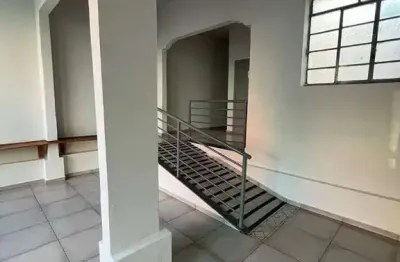 Loja comercial na rua tiradentes no centro de limeira-sp