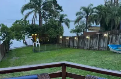 Casa na beira da lagoa à venda na roça grande em imbituba,: confira essa oportunidade!