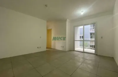Apartamento com 3 quartos para alugar no Industrial, Novo Hamburgo 