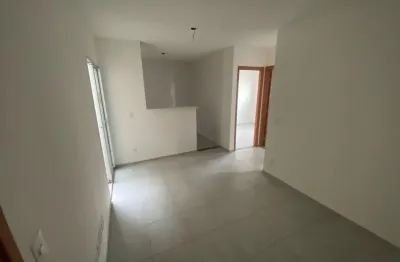 Locação de apartamentos térreo 2 quartos com quintal. próximo ao assai atacadista.