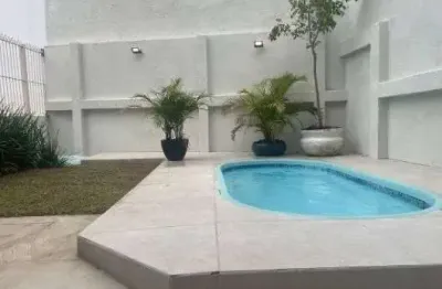 Casa com 3 quartos à venda na Rua Comendador Creidy, 51, Chácara das Pedras, Porto Alegre