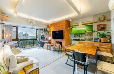 Apartamento de 2 dormitórios, com lareira e churrasqueira no bairro petrópolis