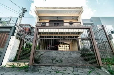 Casa com 3 dormitórios e 185m² no bairro higienópolis