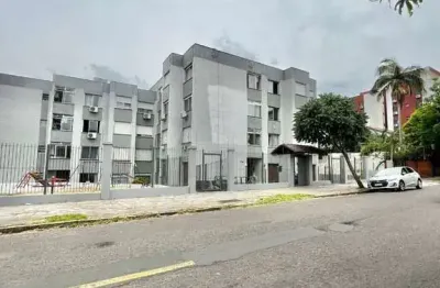 Apto 02 dorm reformado e vaga de garagem escriturada