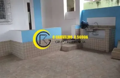 Casa  braz de pina locação frente de rua com garagem