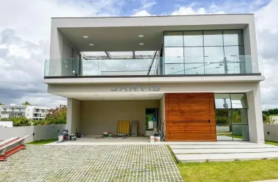 Casa com 4/4 à venda no condomínio atlantis, em garça torta.