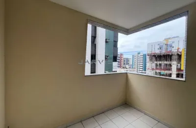 Apartamento porteira fechada a 150 metros do mar-r$ 500.000,00