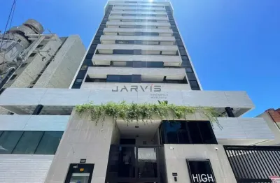 Apartamento quarto/sala novo a 1 quadra da praia da ponta verde por r$ 727 mil