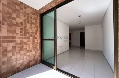 Vendo apartamento com 3/4, sendo 1 suíte, na Ponta Verde - R$ 790.000,00