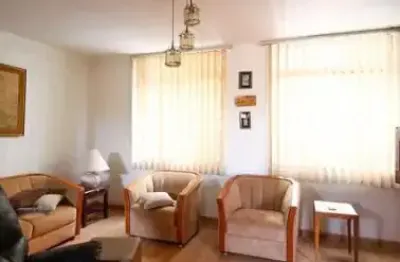 Casa com 3 quartos para alugar na Rua Rifaina, 56, Vila Anglo Brasileira, São Paulo