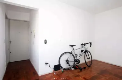 Apartamento de 01 quarto com elevador no centro histórico