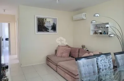 Apartamento com 73m² privativos com 2 dormitorios com 1 suíte, vaga e hobby box