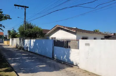 Casa com 3 quartos à venda na Rua João Batista Merise, 47, Roçado, São José