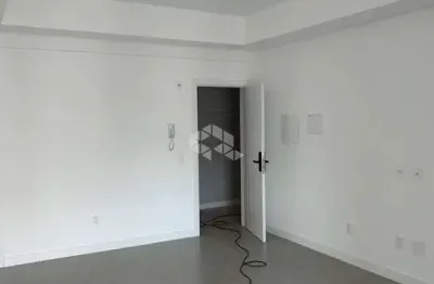 Excelente Studio localização: 200 m do Shopping Beira-Mar + piscina borda infinita e área de lazer completa