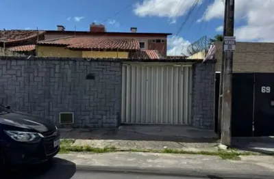 Casa para venda em fortaleza, itaperi, 3 dormitórios, 1 suíte, 3 banheiros, 4 vagas