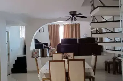 Sobrado à venda no jardim d&apos;abril com 03 dormitórios e 2 vagas