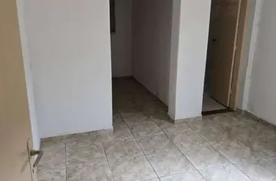 Sobrado à venda no jardim cipava - 03 dormitórios e 01 vaga coberta