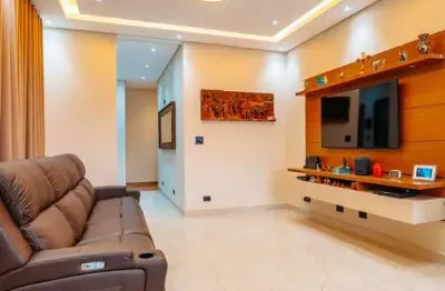 Casa térrea de alto padrão à venda – 3 suítes – acabamento impecável!