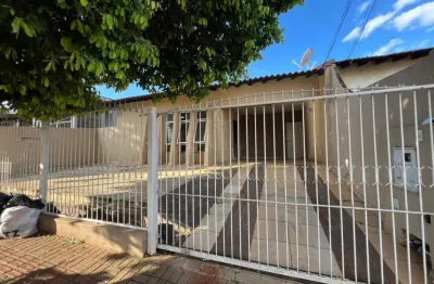 Casa para locação com 3 quartos no Bairro Jardim Presidente, Zona Oeste de Londrina