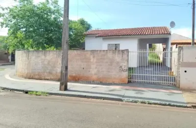 Casa à venda e para alugar no jardim paris com 3 quartos na região norte de londrina