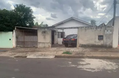 Casa à venda no conjunto semiramis barros braga, com 4 quartos