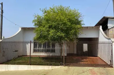 Casa à venda na rua fortaleza com 3 quartos, sendo 1 suíte em londrina