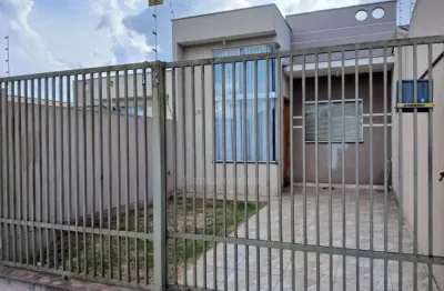 Casa à venda na região norte de londrina: 3 dormitórios.
