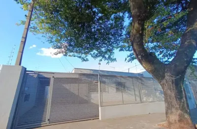 Casa para locação e venda com 3 dormitórios na região industrial