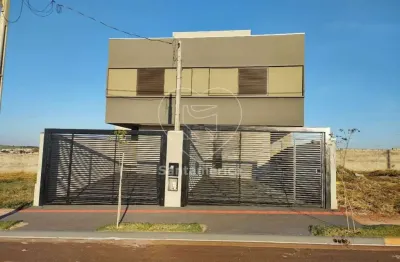 Casa na região leste com 3 dormitórios sendo 1 suíte