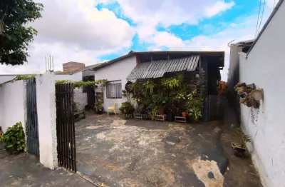 Casa à venda na região leste de londrina com 3 dormitórios sendo 1 suíte