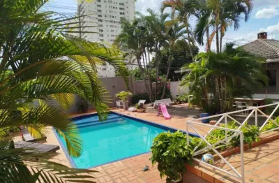 Casa com 4 quartos para alugar na Rua Mário Cecarelli, --, Parque Residencial Alcântara, Londrina