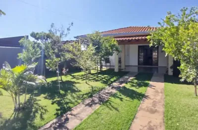 Casa à venda no heimtal com 2 quartos, energia solar e churrasqueira