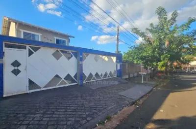 Casa assobradada à venda no jardim hedy, região oeste de londrina, com 4 quartos, sendo 1 suíte