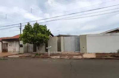 Casa à venda no jardim maria lúcia com 2 quartos na região norte de londrina