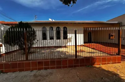 Casa para alugar e vender no jardim vale do cedro com 3 quartos sendo 2 suíte na região leste de londrina