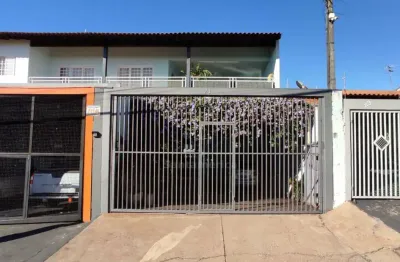 Sobrado a venda com 3 quartos sendo 1 suíte próximo da avenida saul elkind