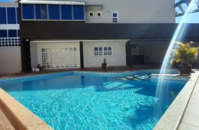 Casa residencial de alto padrão com 4 suítes para alugar no bairro tucanos