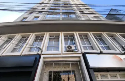 Apartamento à venda no centro de londrina com 2 quartos no edifício santo antônio