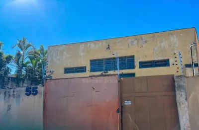 Barracão para venda na região central de londrina com 1 sala e 1 banheiro