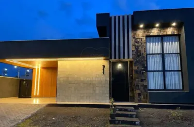 Casa à venda no condomínio golden park 2, região leste de londrina com 2 suítes e piscina