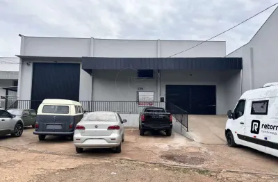 Barracão para alugar na avenida dez de dezembro com 900 m² na região central de londrina
