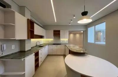 Apartamento reformado à venda no edifício dom joão vi, no centro de londrina