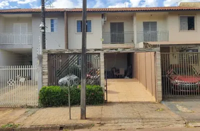 Sobrado à venda no jardim império do sol com 3 quartos na região norte de londrina