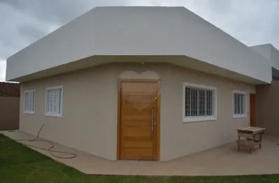 Casa para alugar com 2 quartos e 1 suíte no jardim bandeirantes, zona oeste de londrina