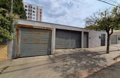 Casa para venda no centro de londrina com cozinha planejada, próximo da avenida juscelino kubitschek