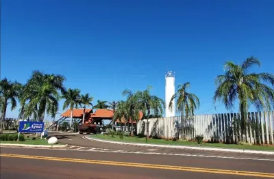 Casa à venda no condomínio porto das águas com 3 quartos na região central de porecatu