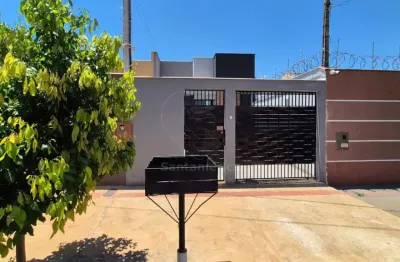 Casa à venda no jardim padovani com 2 quartos na região norte de londrina