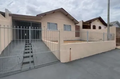 Casa para locação no bairro carnascialli com 3 quartos na região norte de londrina