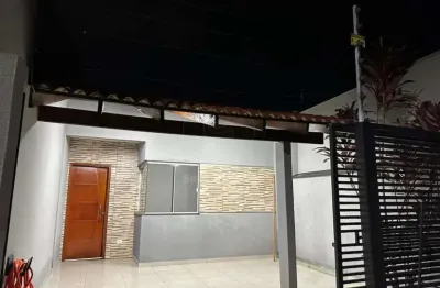 Casa com 2 quartos para alugar na Rua Antônio Alves Rezende, --, Jardim Tropical, Londrina