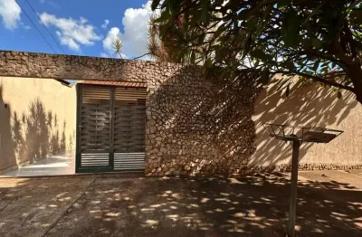 Casa com 4 dormitórios à venda no jardim acapulco, zona sul de londrina